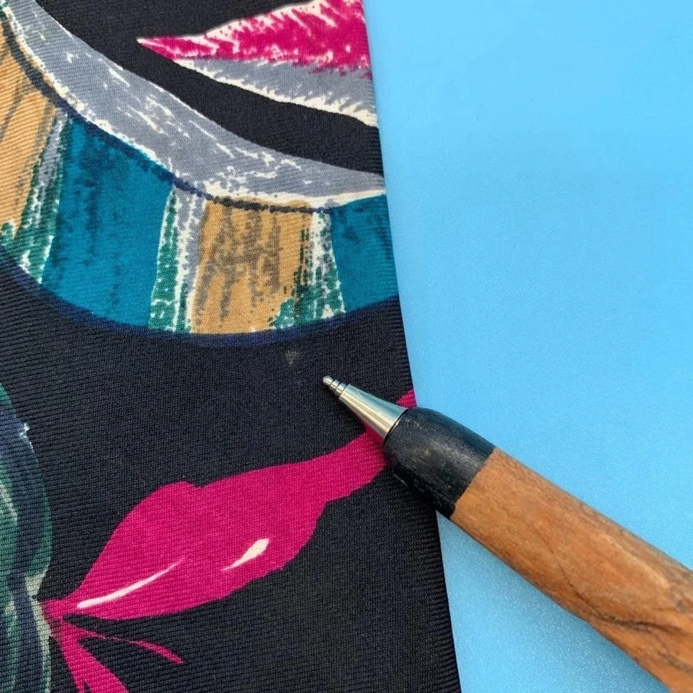Vintage Adolfo Abstract Artsy Print Preppy All Silk Men's Classic Neck Tie